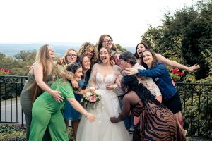 Lire la suite à propos de l’article Faut il faire des photos de groupe le jour de votre mariage ?